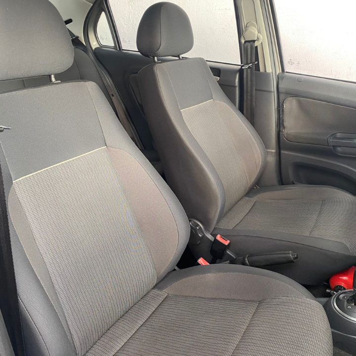 2013 VOLKSWAGEN NOVO VOYAGE 1.6 I-MOTION FLEX – COMPLETO