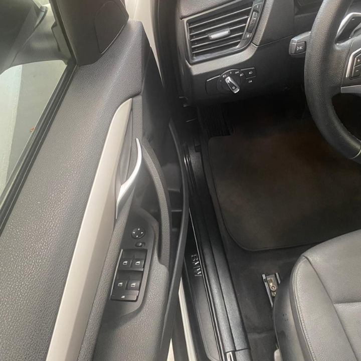 2015 BMW X1 2.0 sDRIVE20i ACTIVE FLEX AUTOMÁTICA – MUITO NOVA