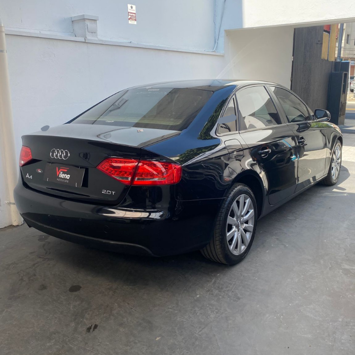 2012 AUDI A4 2.0T AUTOMATICA GASOLINA – TETO SOLAR/BLINDADA