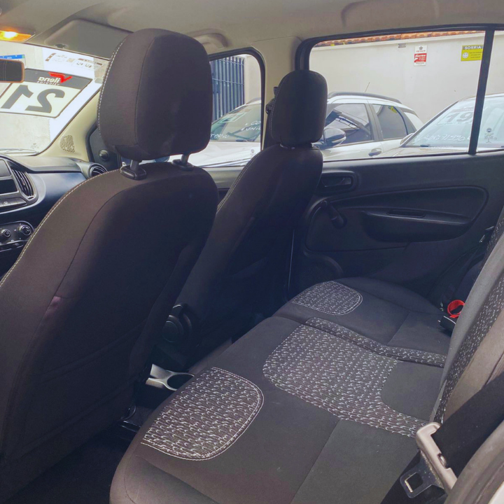 2021 FIAT UNO 1.0 ATTRACTIVE FLEX MANUAL – BAIXO KM