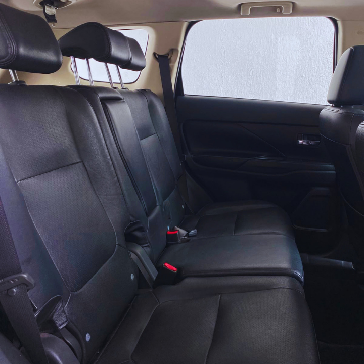 2017 MITSUBISHI OUTLANDER 2.0 GASOLINA – COMPLETA