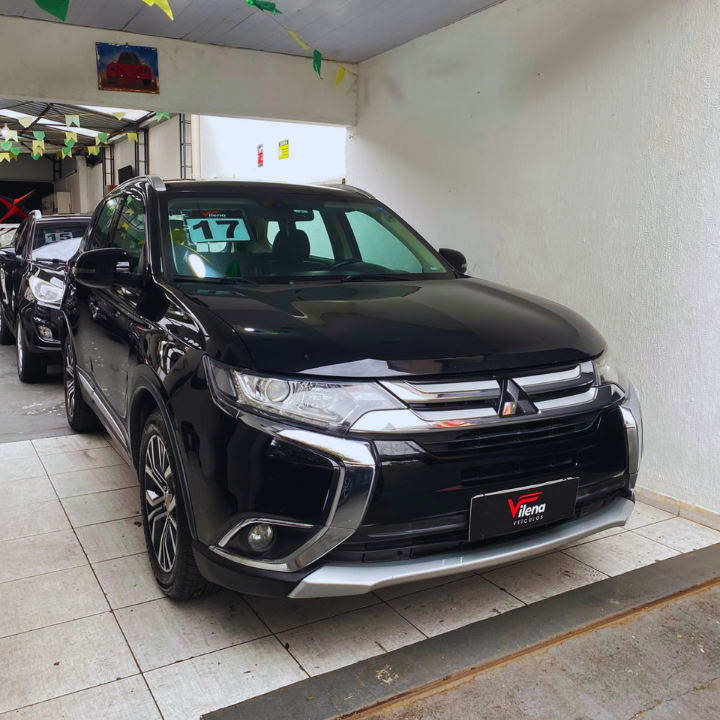 2017 MITSUBISHI OUTLANDER 2.0 GASOLINA – COMPLETA