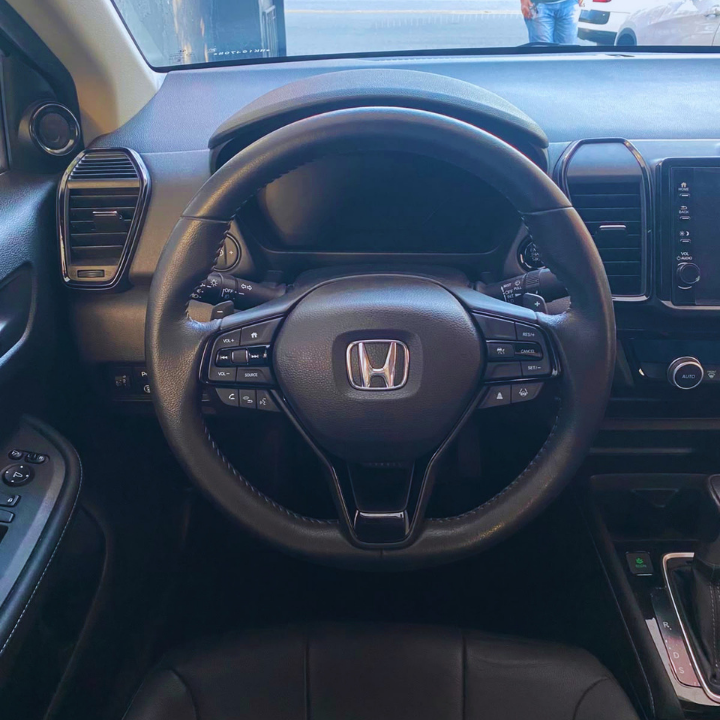 2024 HONDA CITY 1.5 TOURING FLEX AUTOMÁTICO – MUITO NOVO