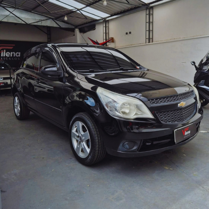2011 CHEVROLET AGILE 1.4 LT FLEX MANUAL – 4 PNEUS NOVOS